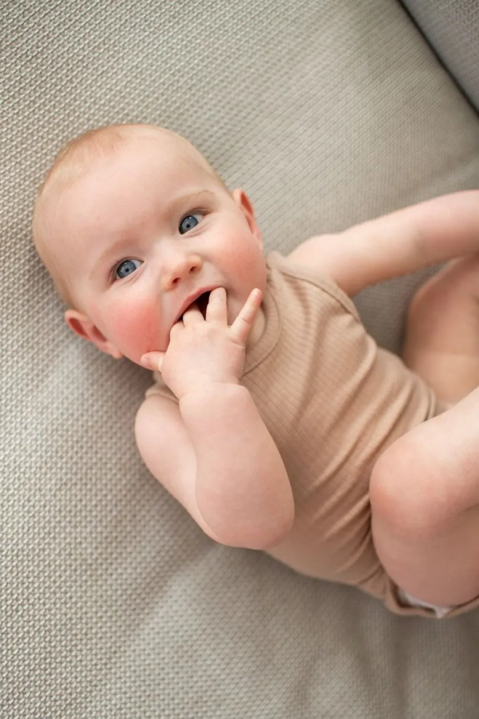 Clearance Baby body | Ribbed light brown | Rompers