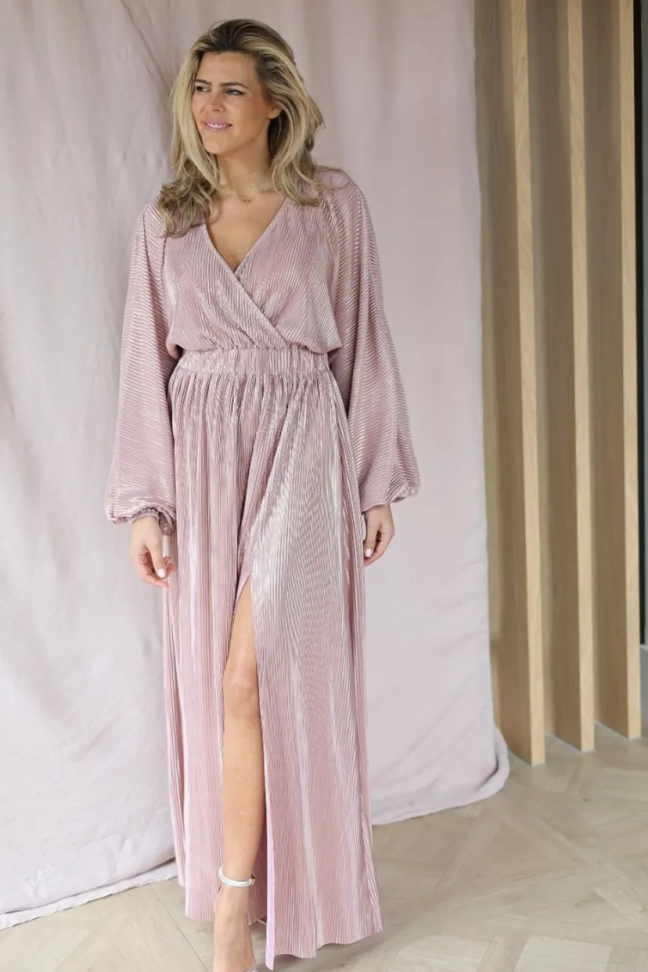Hot Dress Plissé | Pink champagne | DAMES Jurken|Snøpskes