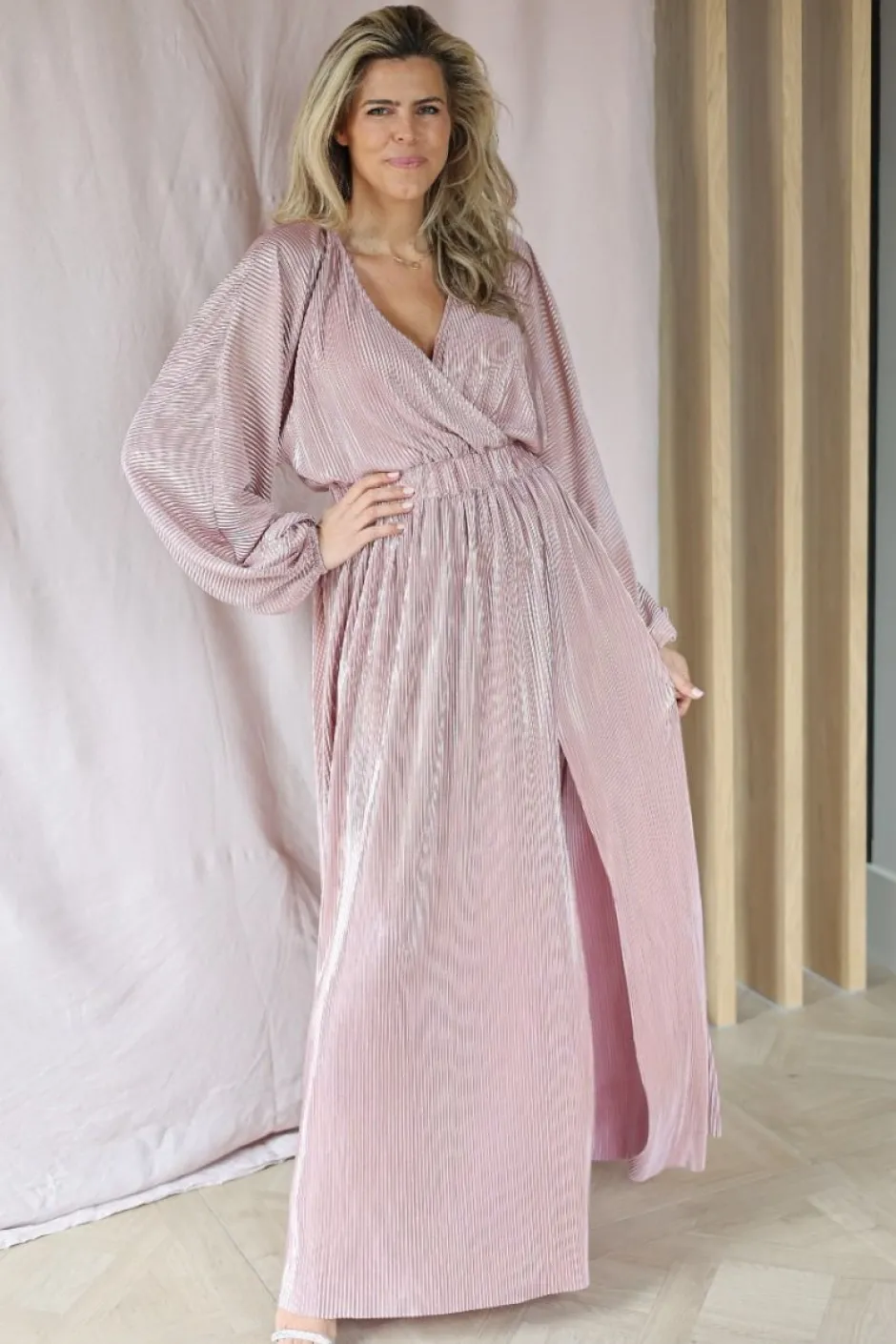 Hot Dress Plissé | Pink champagne | DAMES Jurken|Snøpskes