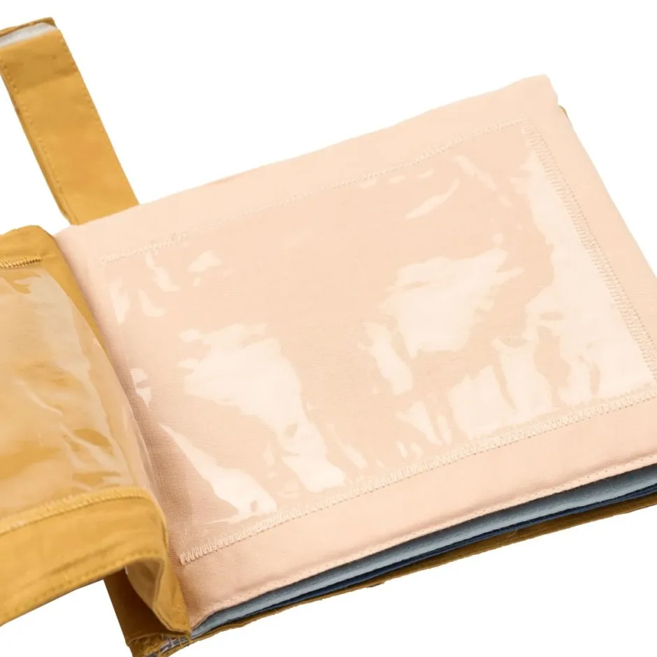 Sale Fabric book my family album | Ochre | Open Ended Speelgoed