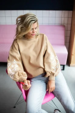 Discount Sweat macaron | Almond | DAMES Vesten|Vesten & Truien