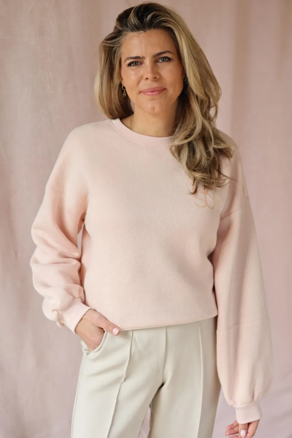 Hot Sweater Amadora | Powder | DAMES Vesten|Vesten & Truien