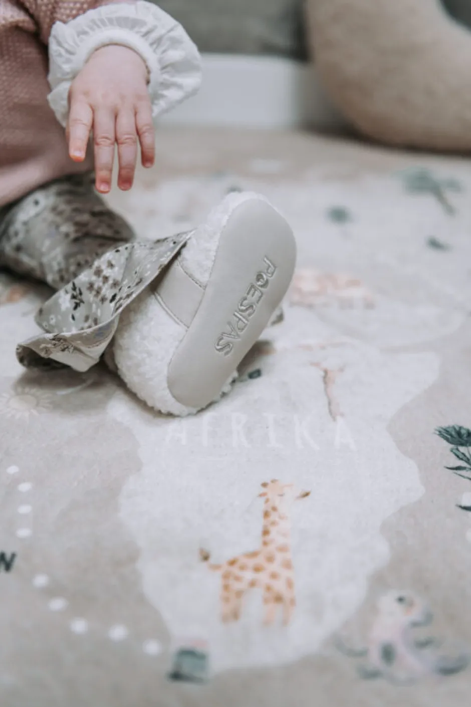 Teddy pantoffels | Vegan leather & klittenband Schoenen & Slofjes