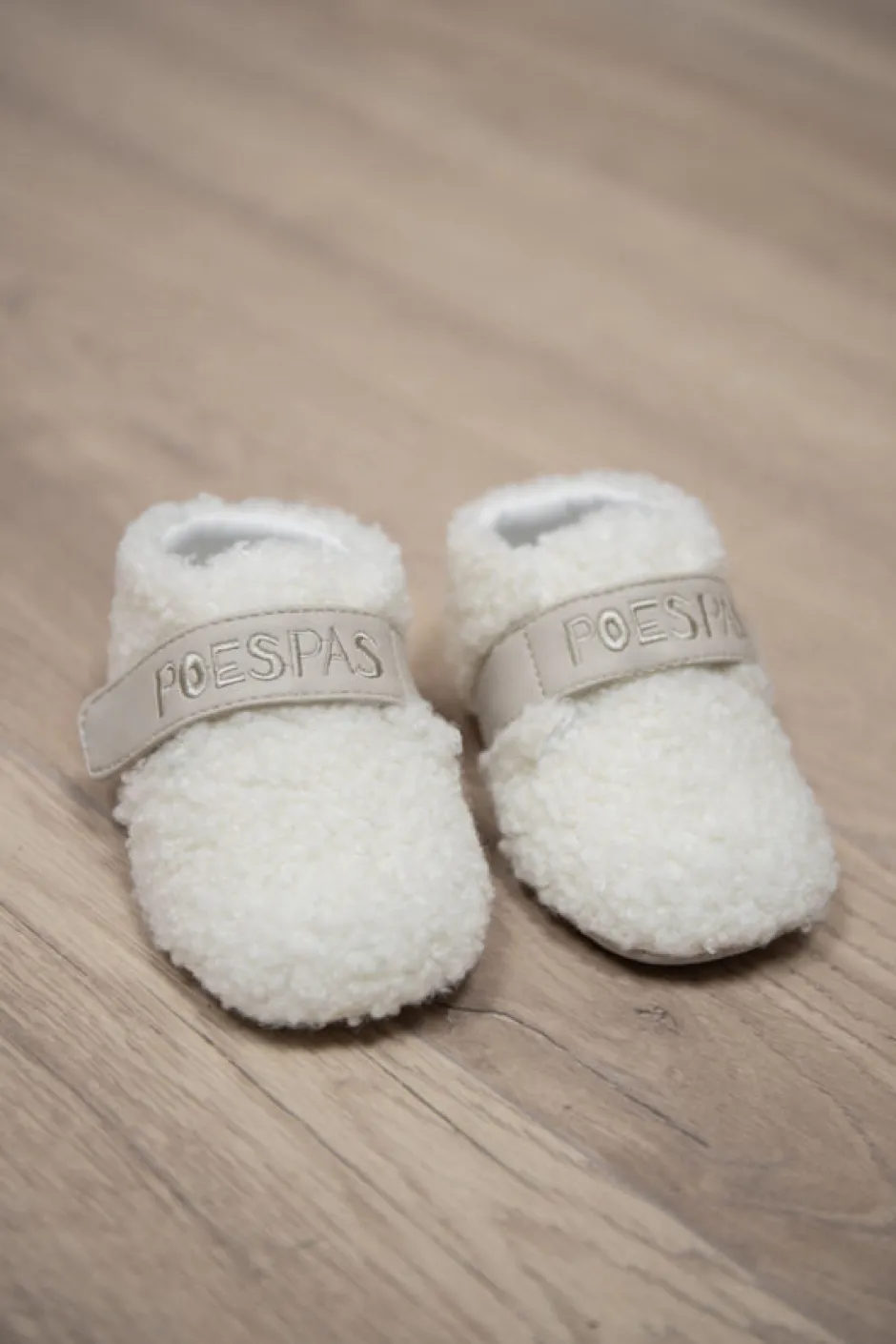 Teddy pantoffels | Vegan leather & klittenband Schoenen & Slofjes