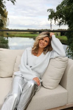 The Snowsweater | Silver | DAMES Vesten|Vesten & Truien